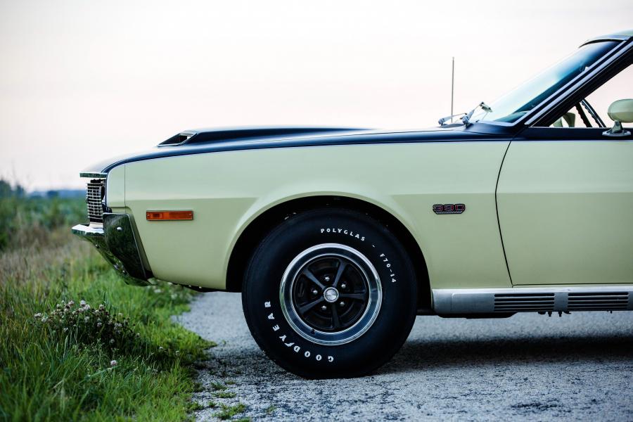 Детали экстерьера AMC AMX (7039-7) 1970 года  (фото 20 из 40)